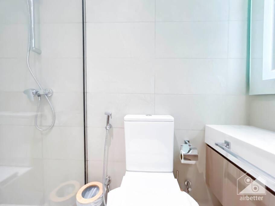 Apartment Elegant & Spacious 1bedroom With Balcony Dubai